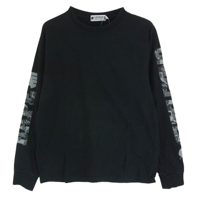 A BATHING APE アベイシングエイプ カットソー 001LTG731902X × UNDEFEATED アンディフィーテッド アームマルチ カモ ロゴプリント 長袖 カットソー ブラック系 M【中古】