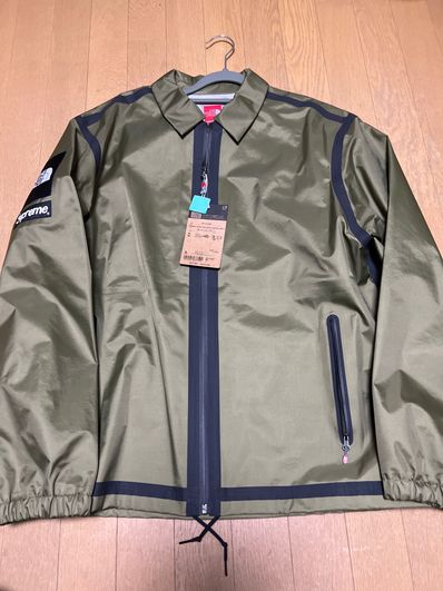 Supreme x The North Face Summit Series Outer Tape Seam Coaches Jacket "Olive"
