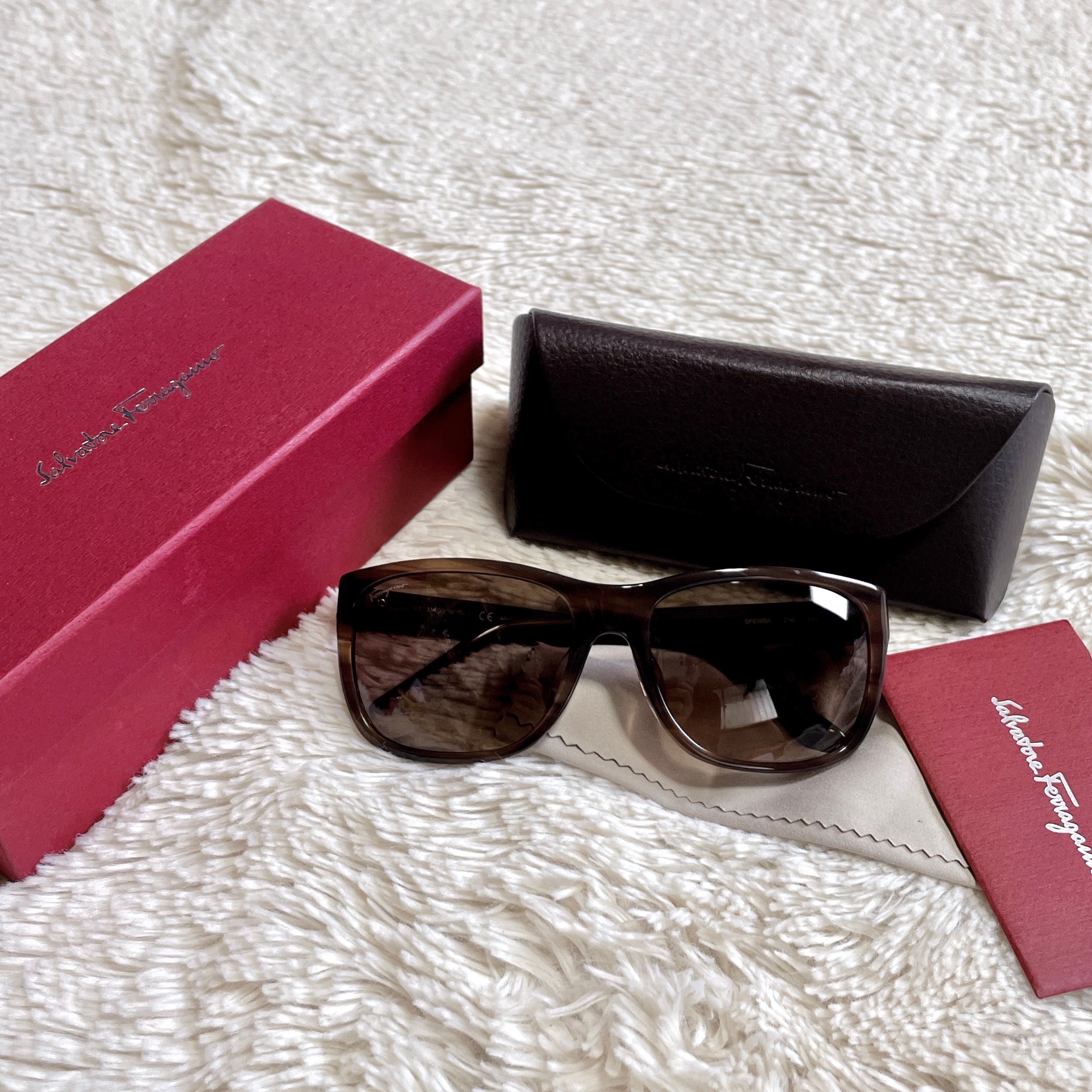 極美品 Ferragamo フェラガモ 付属完備 セルフレーム サングラス ロゴ