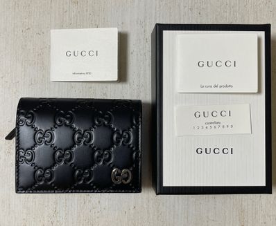 GUCCI Signature Leather Compact Wallet "Black"