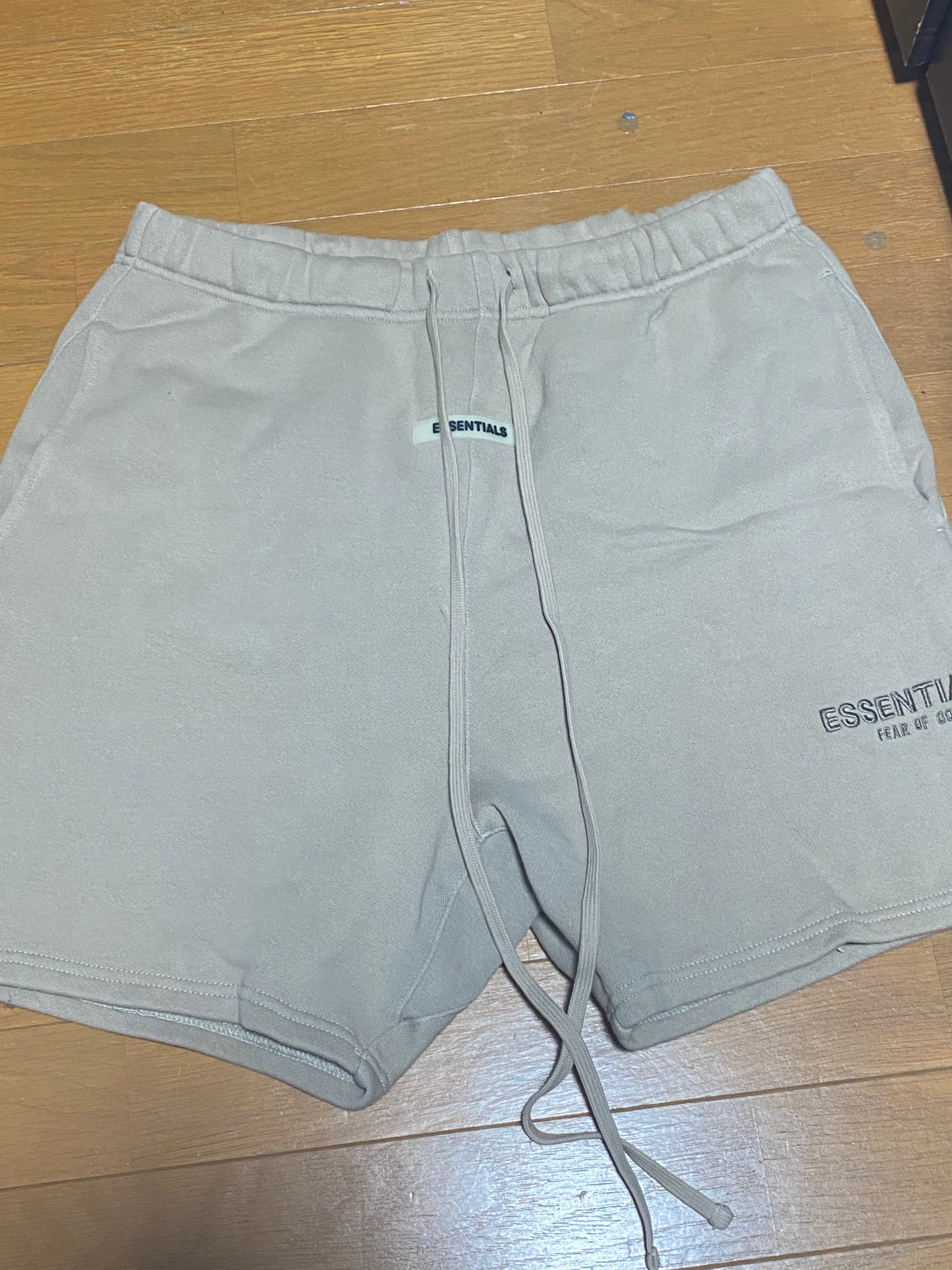 FEAR OF GOD ESSENTIALS Sweat Shorts "Tan"