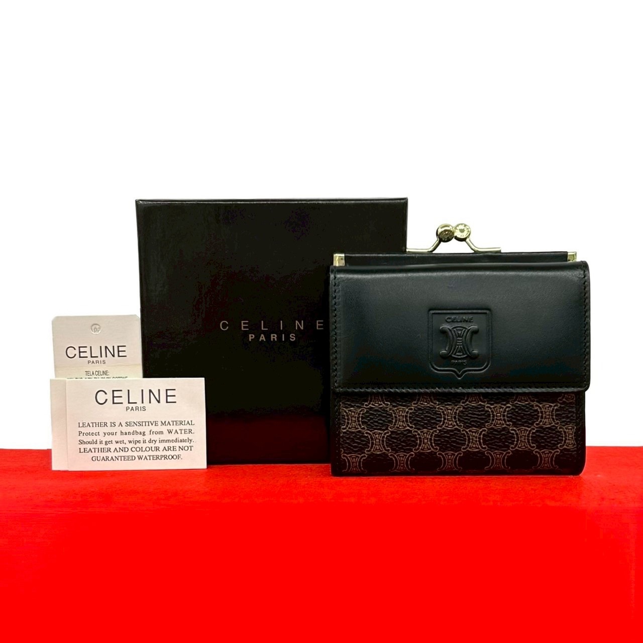 CELINE セリーヌ マカダム ブラゾン トリオンフ 柄 レザー PVC 三つ折り財布 ブラック
 47411