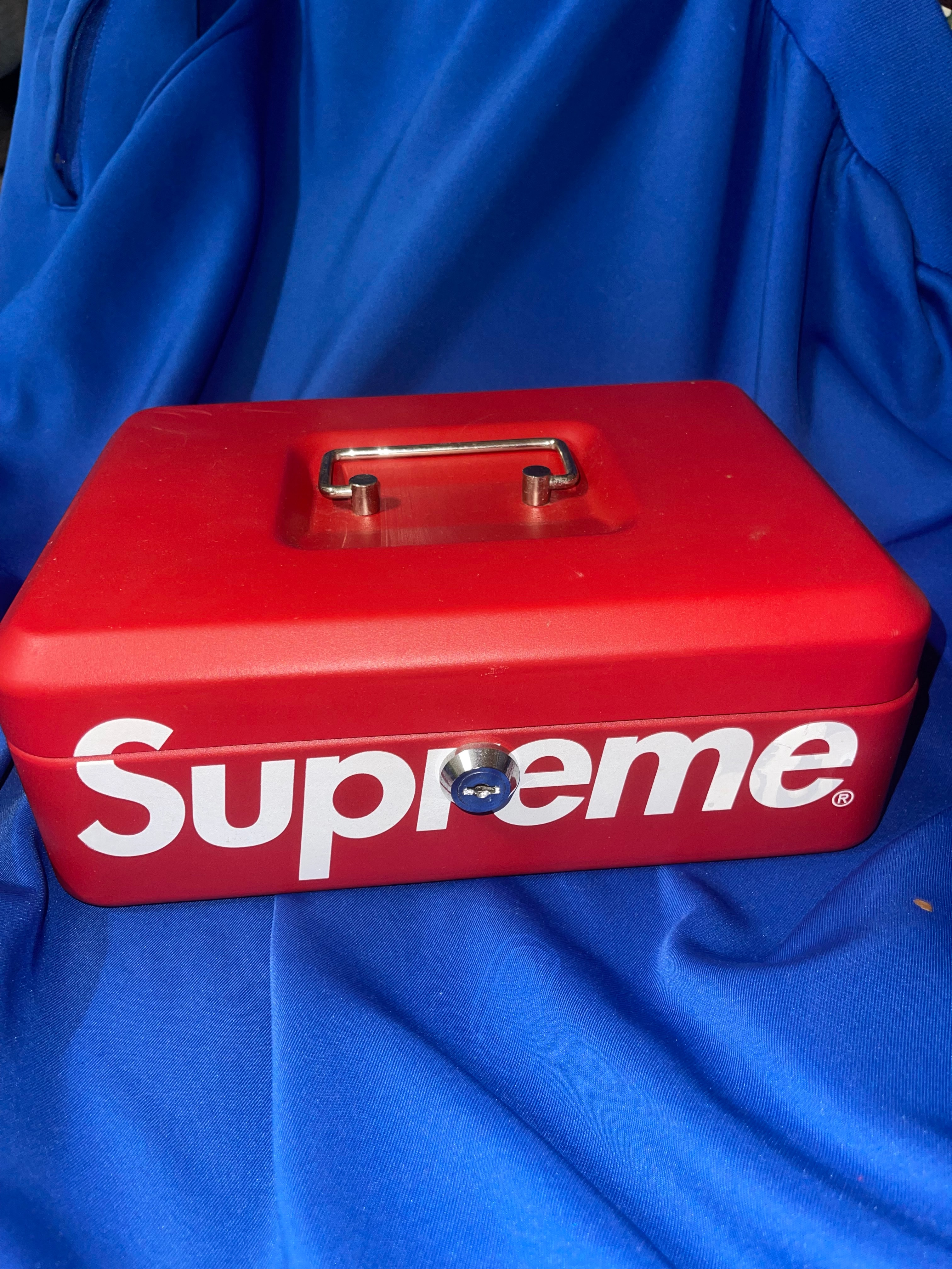 Supreme Lock Box "Red"