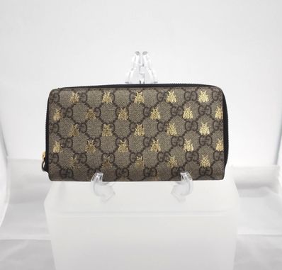 GUCCI GG Supreme Bee Zip Around Wallet "Beige"