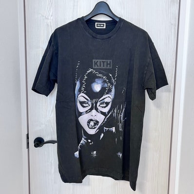 Kith x Batman Selina Kyle Vintage Tee "Black"