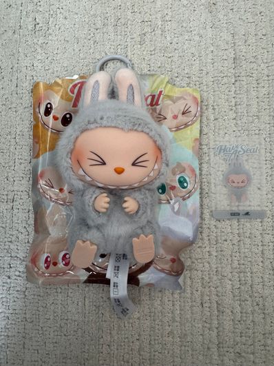 POP MART THE MONSTERS (LABUBU) Have a Seat Plush Series HEHE