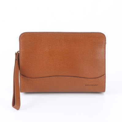 ■美品 バーバリー セカンドバッグ レザー