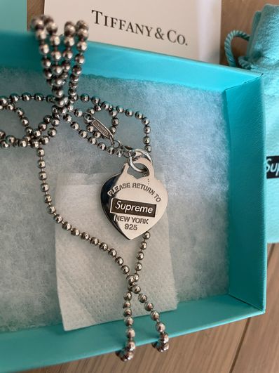 Supreme / Tiffany & Co. Return to Tiffany Heart Tag Pendant "Silver"