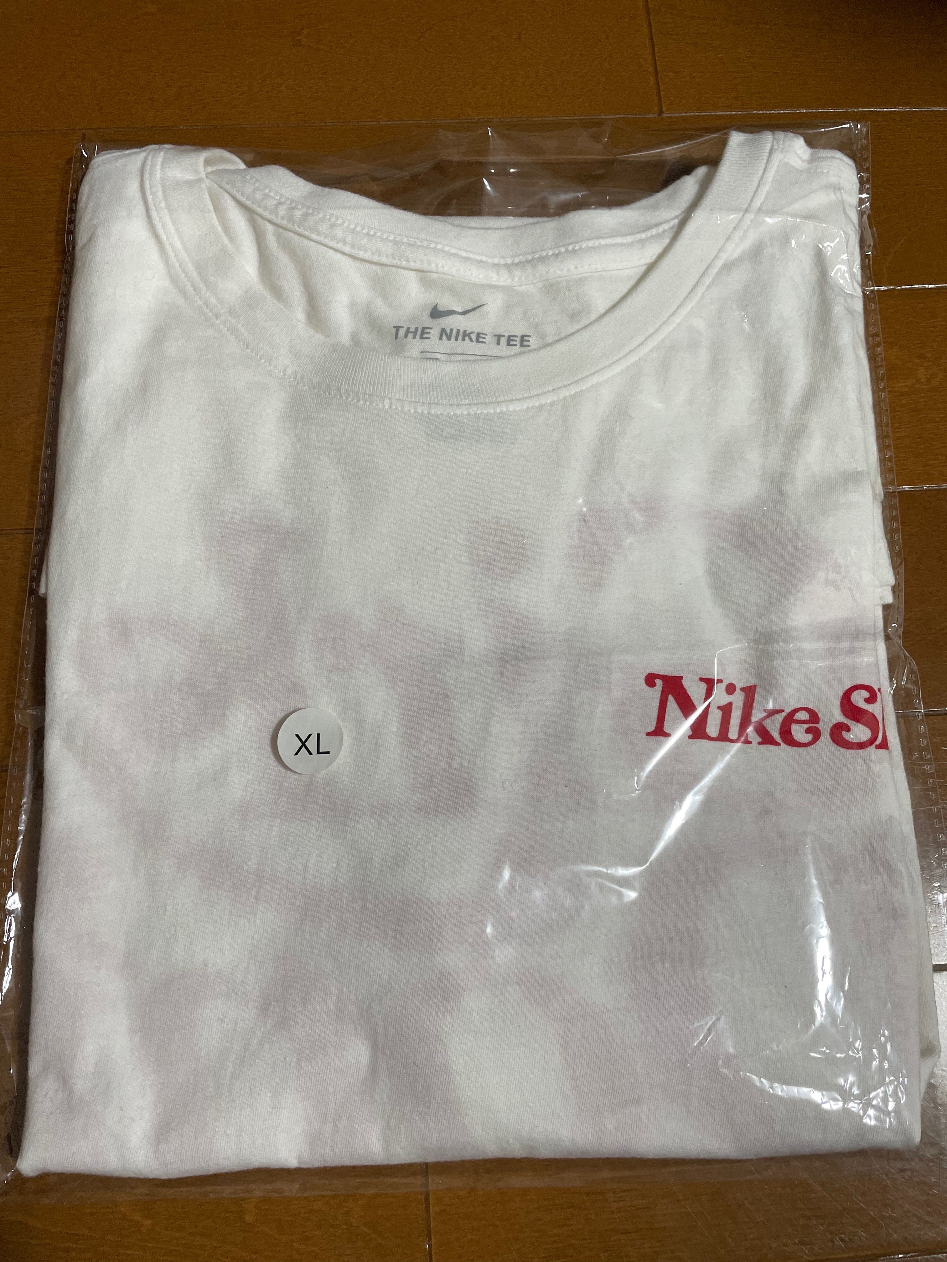  Nike SB × Girls Don’t Cry Tシャツ 