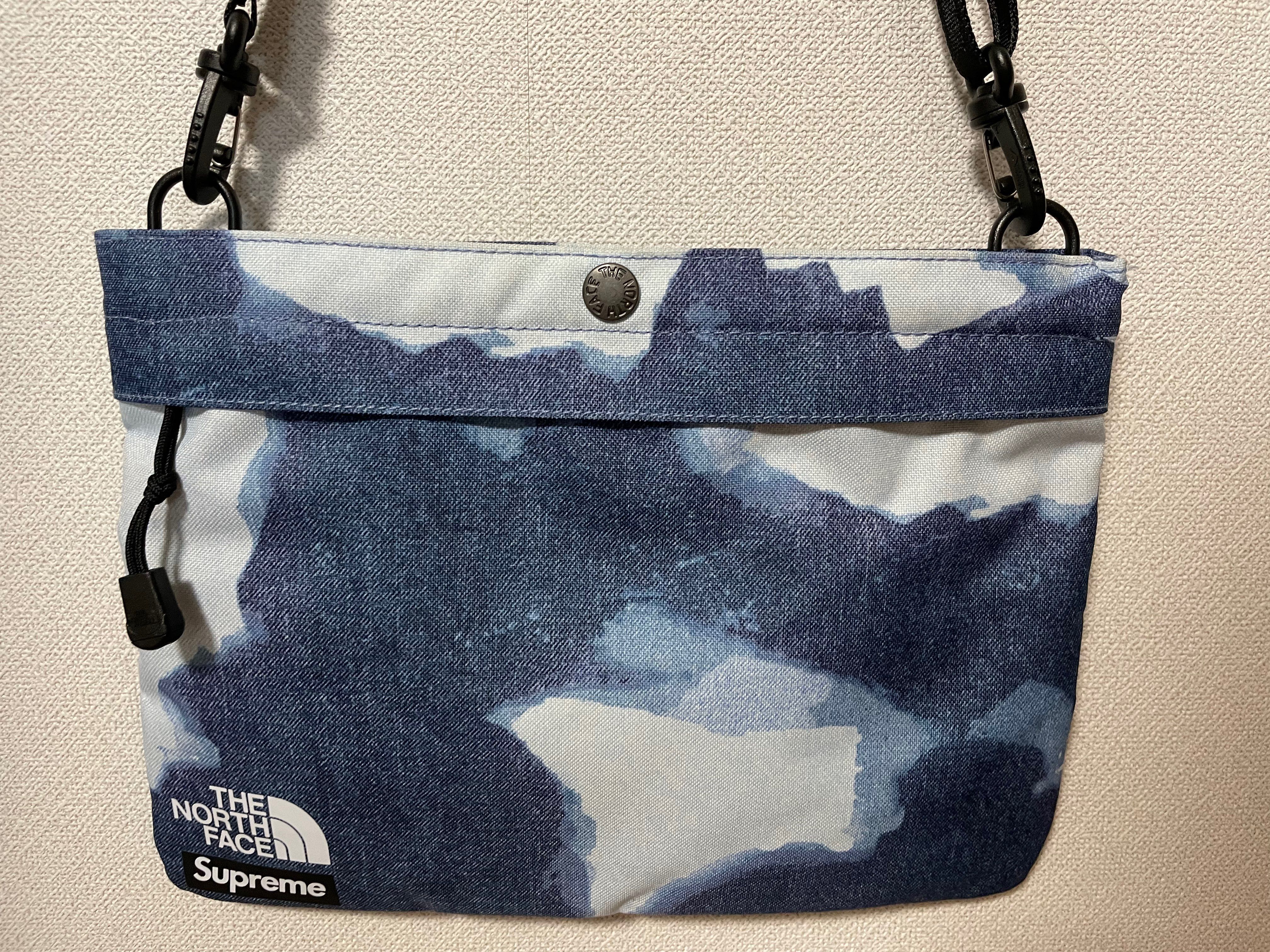 Supreme x The North Face Bleached Denim Print Shoulder Bag "Indigo"