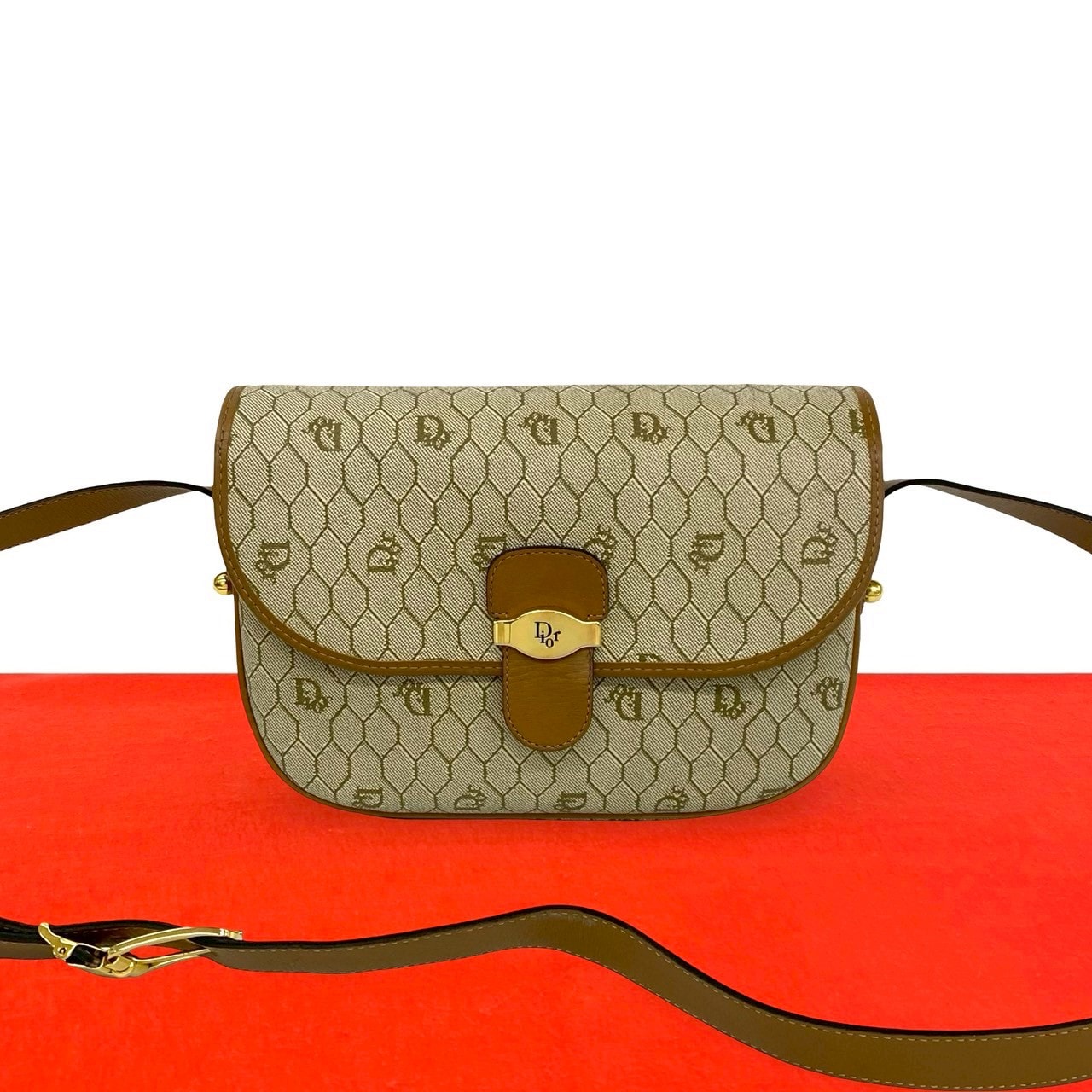 Christian Dior ショルダーバッグ B (目立った傷や汚れなし)】Christian Dior ディオール ハニカム 柄