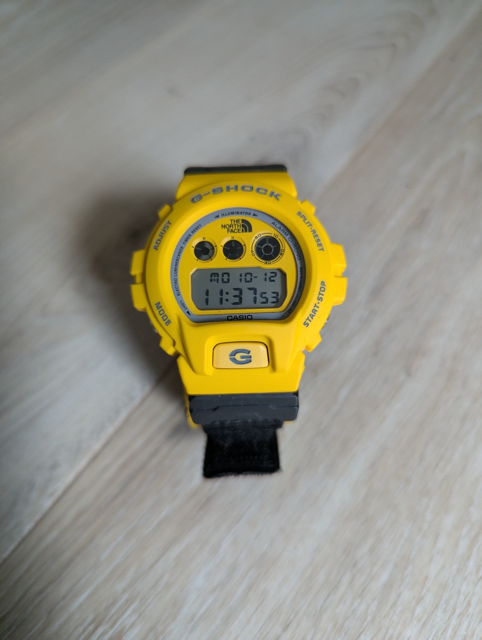 Supreme x The North Face G-SHOCK Watch "Yellow"