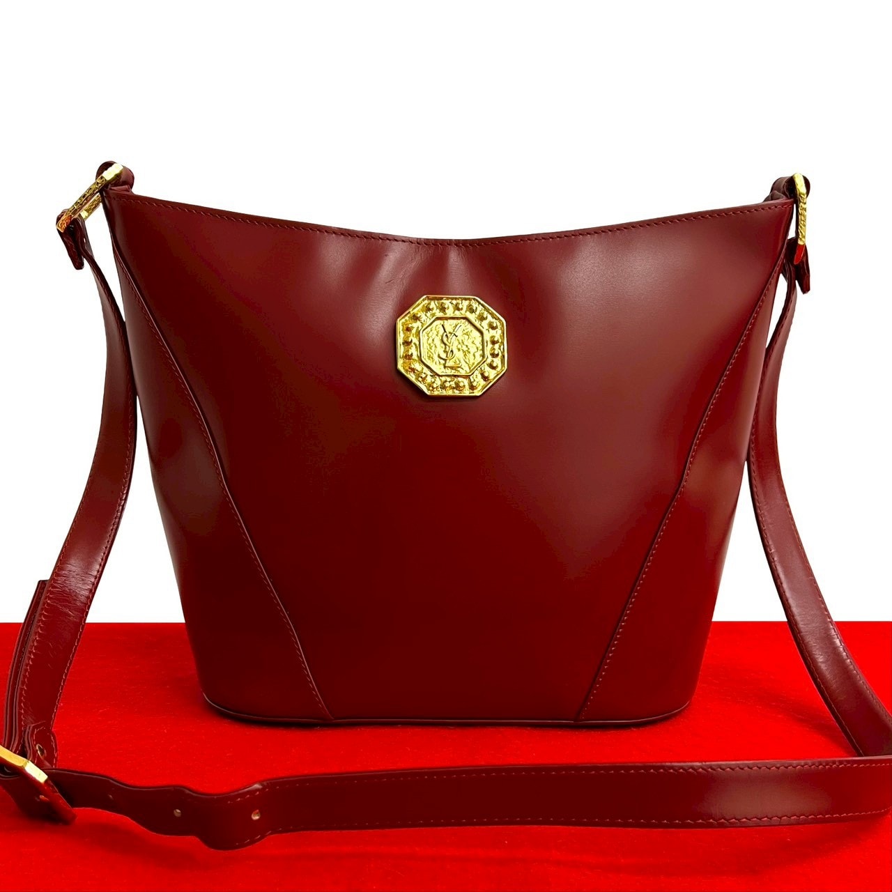 YVES SAINT LAURENT イヴ・サンローラン YSL ロゴ 金具 カーフ レザー ショルダーバッグ レッド
24274