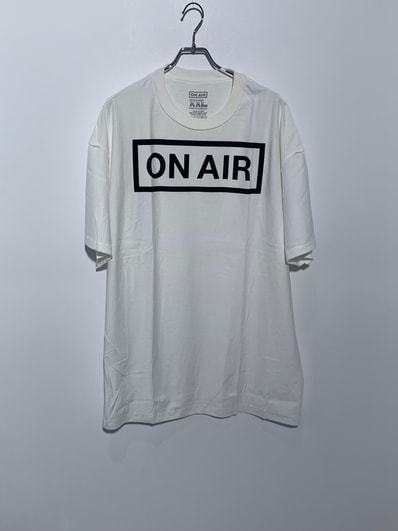 Dover Street Market GInza (DSMG) x ON AIR Logo Tee "White"