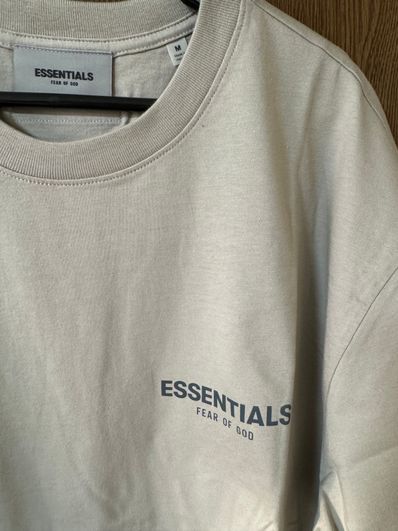 ESSENTIALS S/S TEE