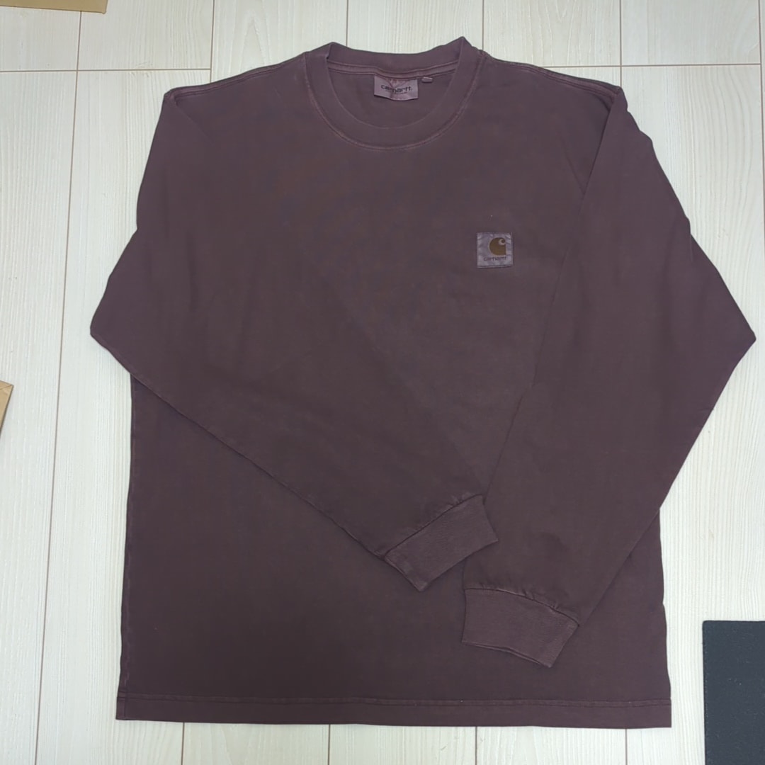 カーハートWIP L/S ビスタ Tシャツ "パリサンダー (ガーメントダイド)"