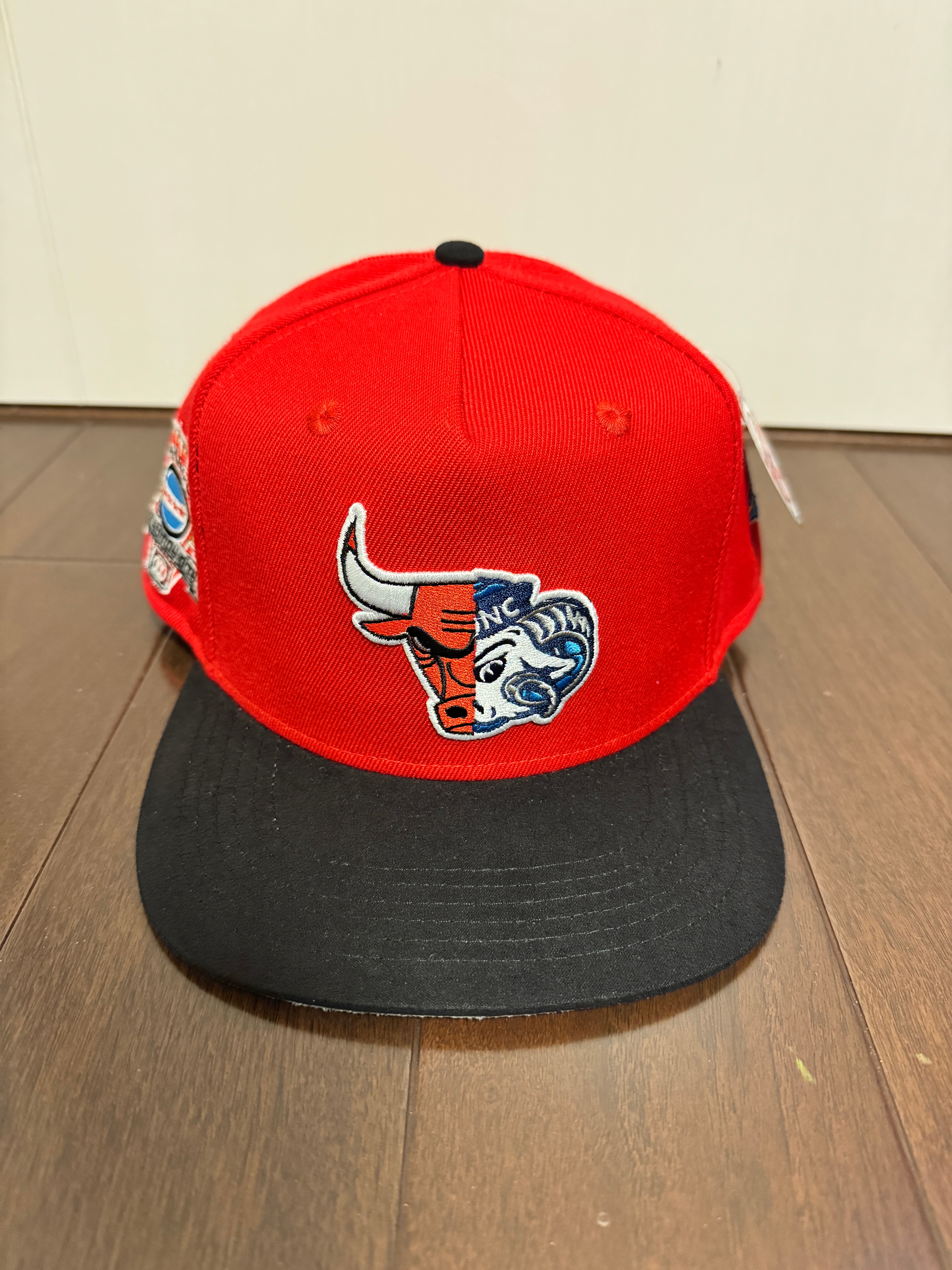 Twnty Two スナップバックキャップ