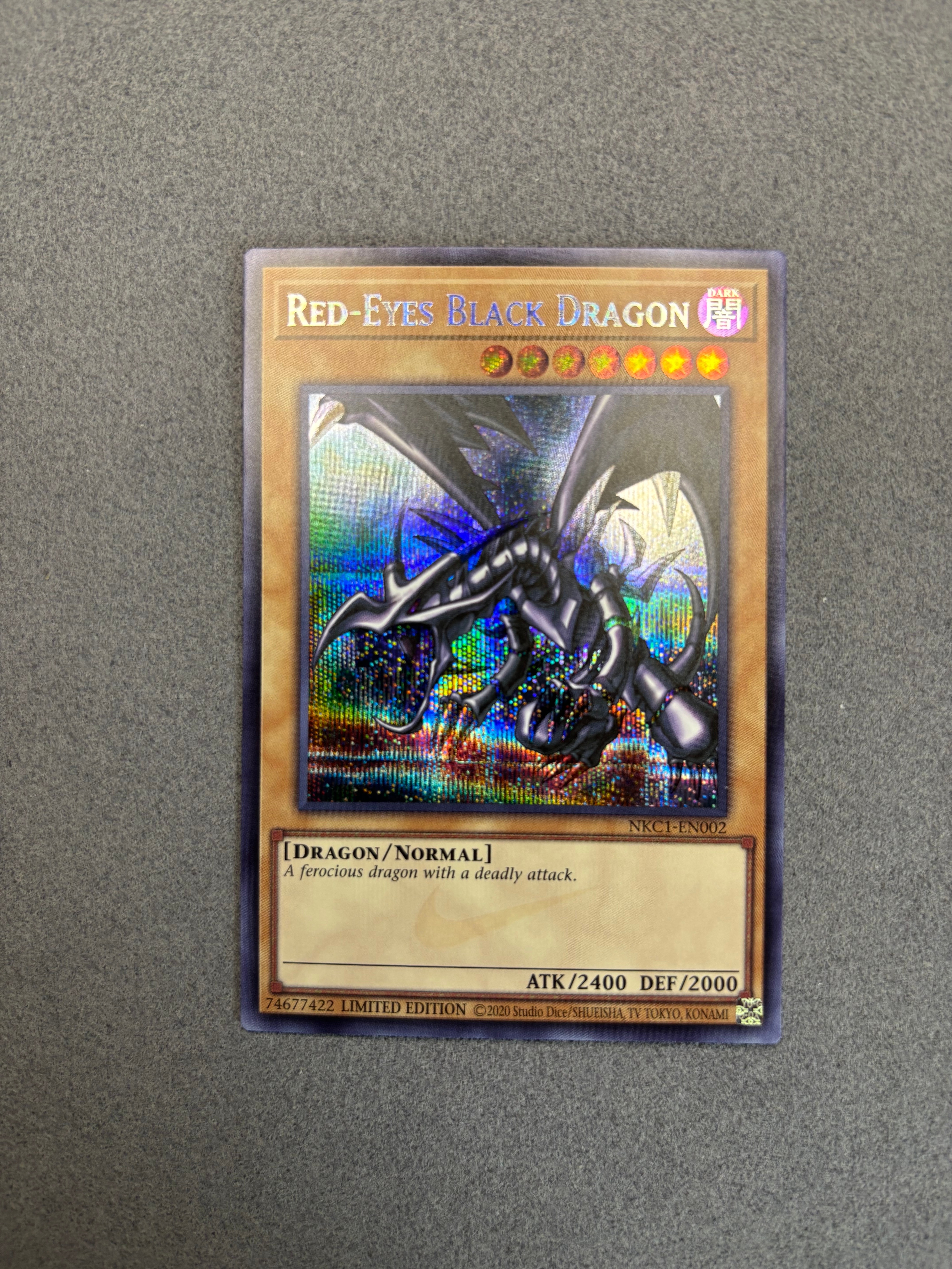 真紅眼の黒竜 SE [NKC1-EN002](遊戯王 x ナイキ エアーマックス 95 QS エアーマッスル House of Duel - 童実野町決闘遊戯館 限定プロモ) 