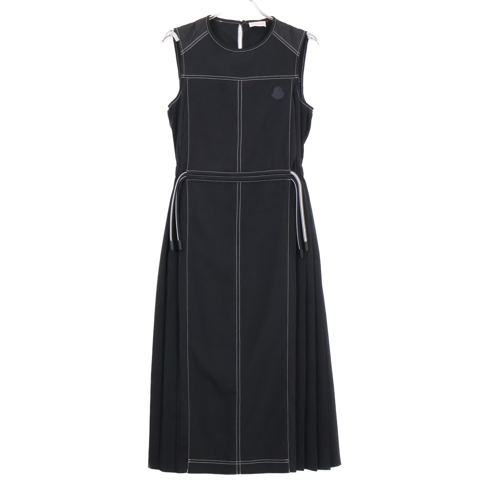 モンクレール 23年製 ﾌﾞﾗｯｸ DRESS ﾉｰｽﾘｰﾌﾞ ﾜﾝﾋﾟｰｽ 38