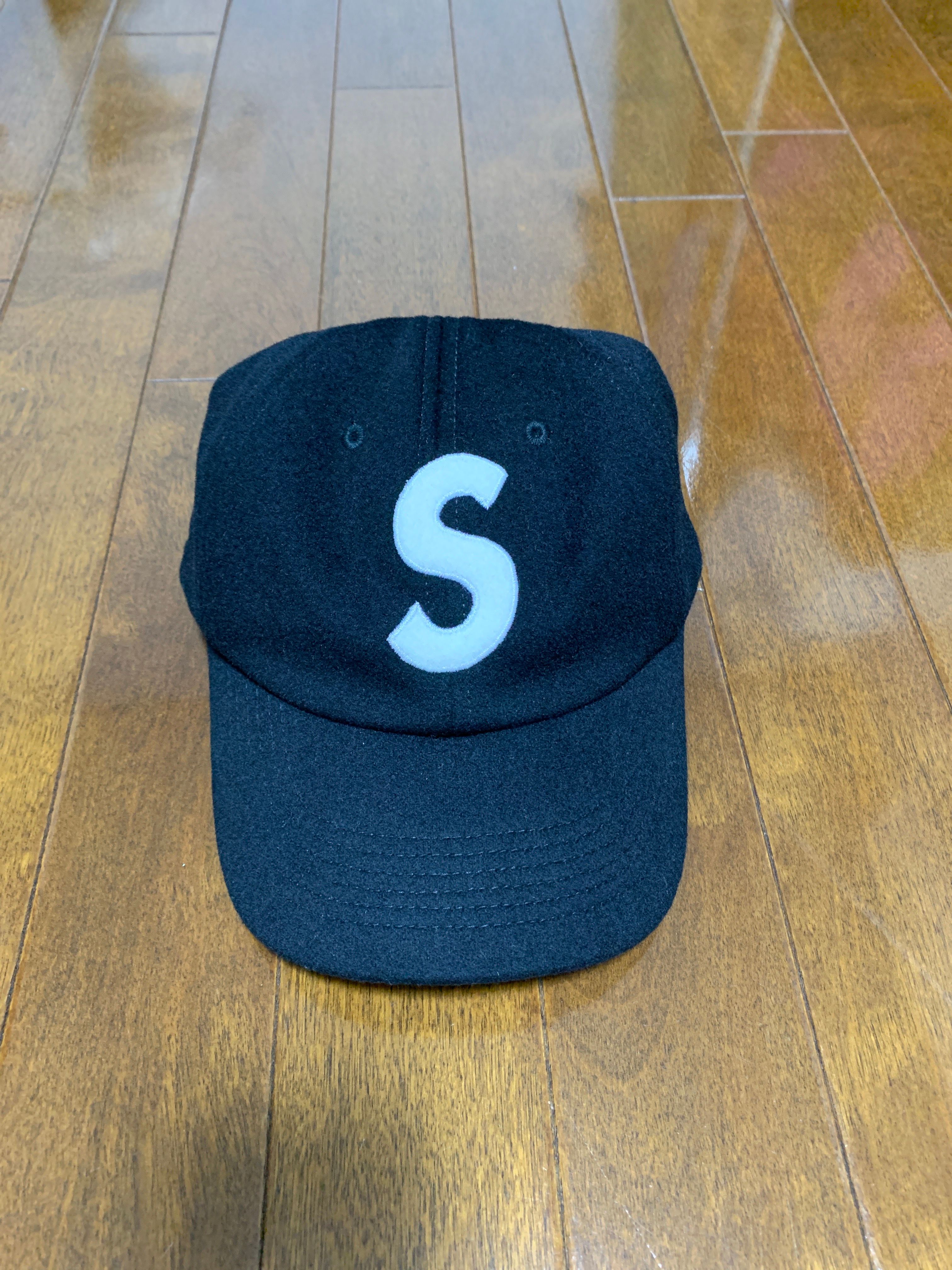 Supreme Wool S Logo 6-Panel "Black"