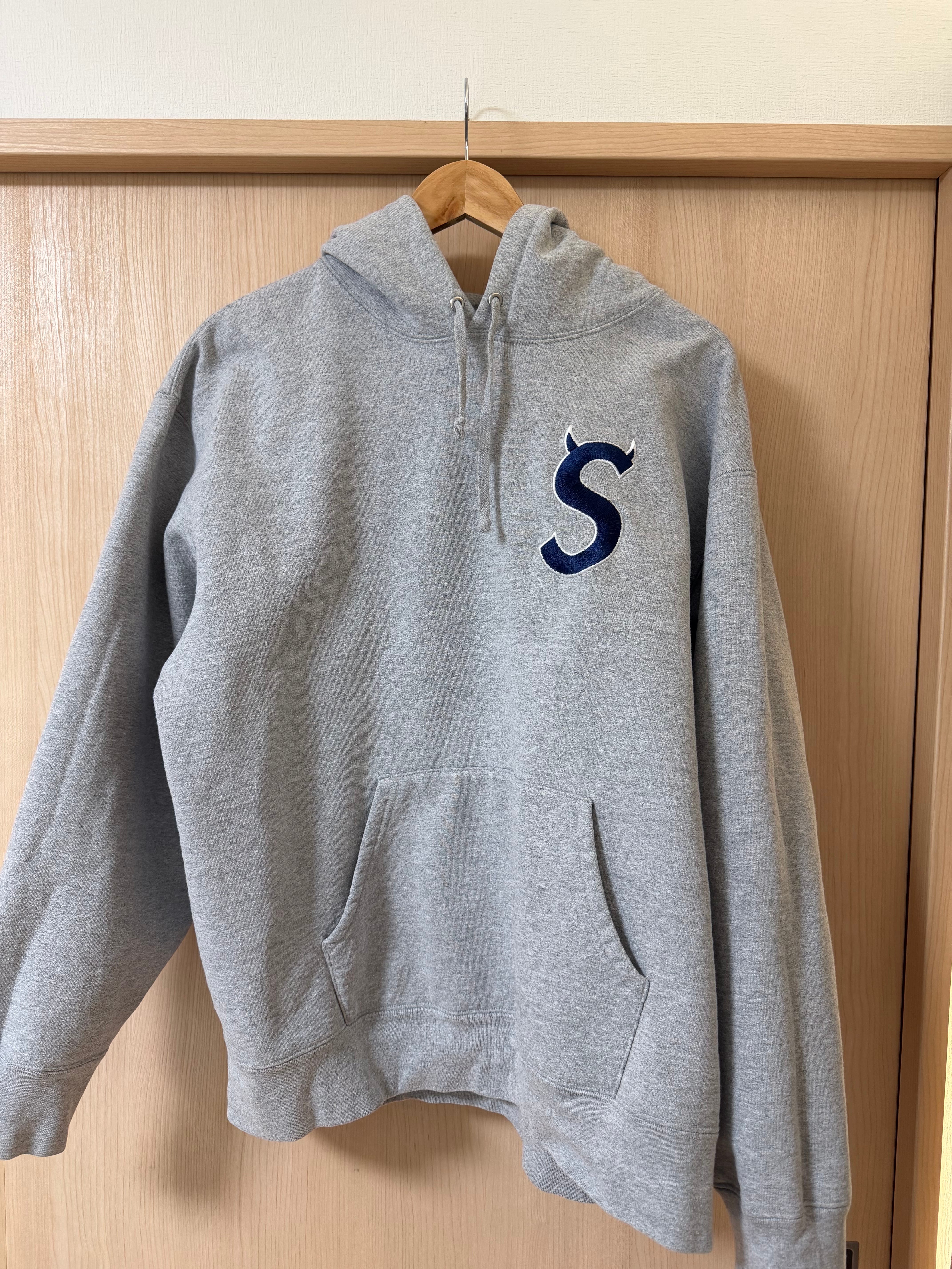 Supreme S Logo Hooded Sweatshirt "Heather Grey" (22FW)