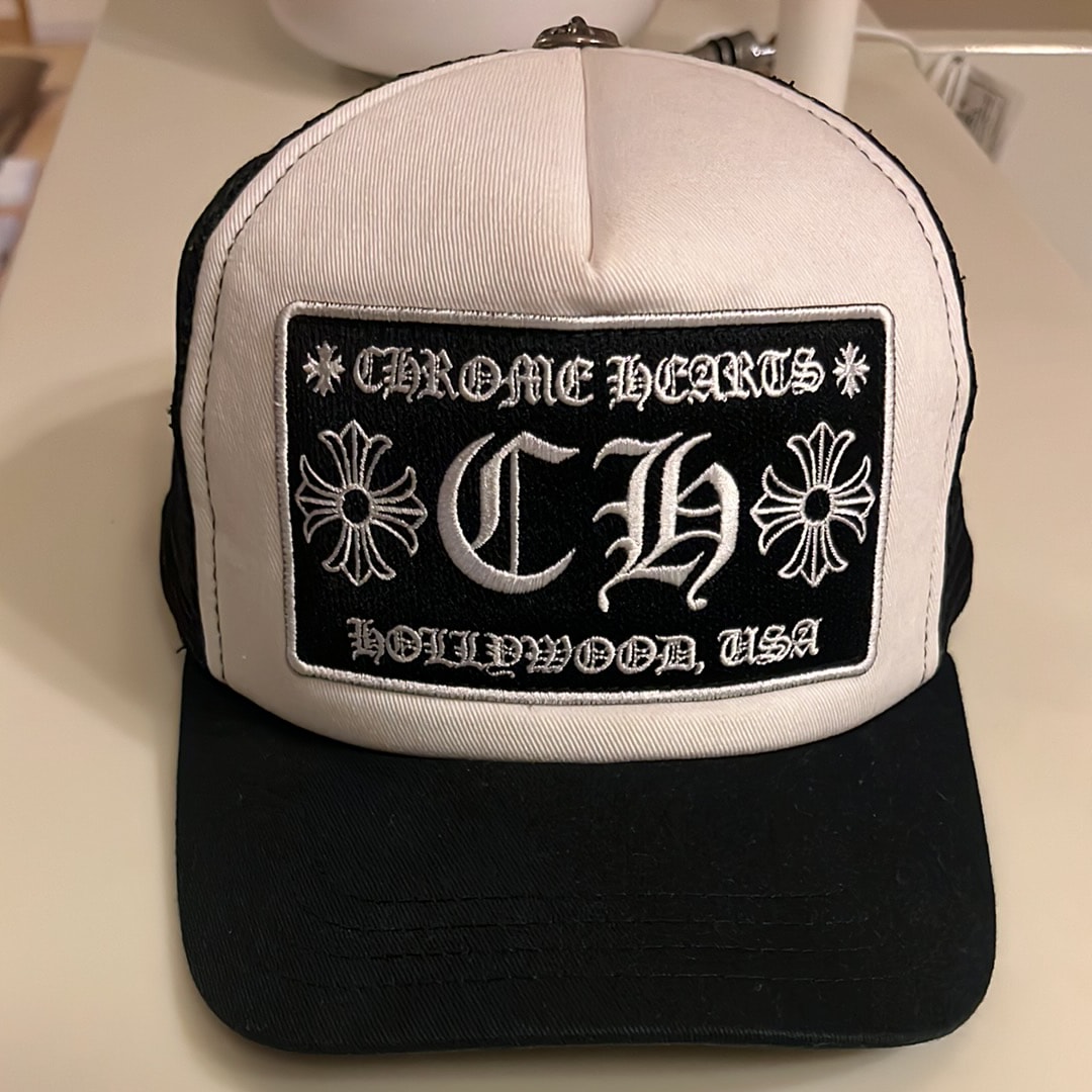 Chrome Hearts Trucker Cap CH "Black/White"
