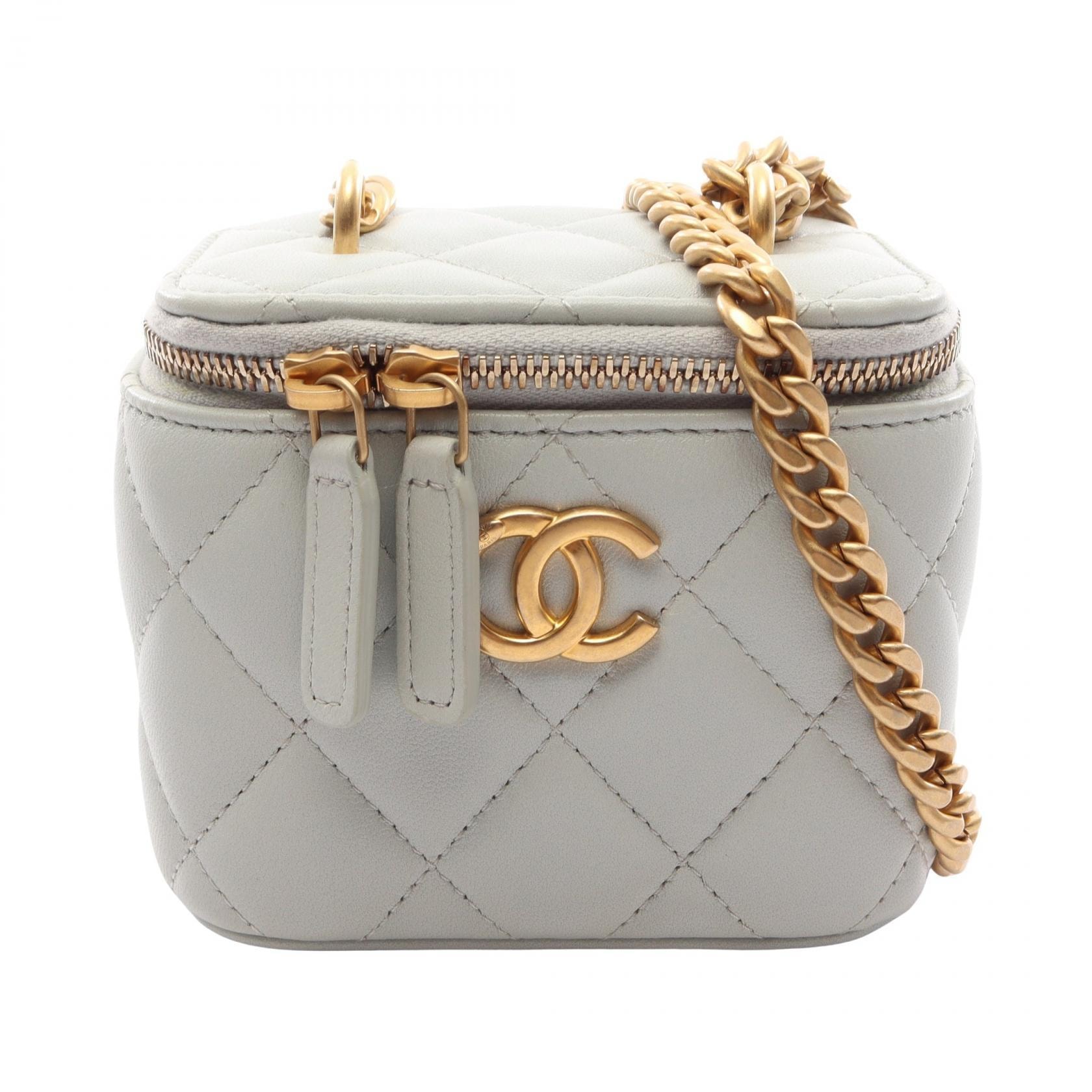 シャネル CHANEL マトラッセ スモール バニティ ショルダーバッグ バッグ ラムスキン(羊革) レディース ブルー系 AP3300 【中古】