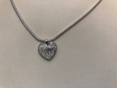 Dior ハートネックレス ディオールネックレス
