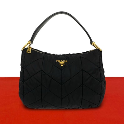 PRADA プラダ ロゴ 金具 キルティング ナイロン エナメル ハンドバッグ ブラック
36-10