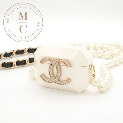 シャネル CHANEL ホワイト ゴールド ブラック ココマーク airpodsケース イヤホンケース チェーン パール ラインストーン