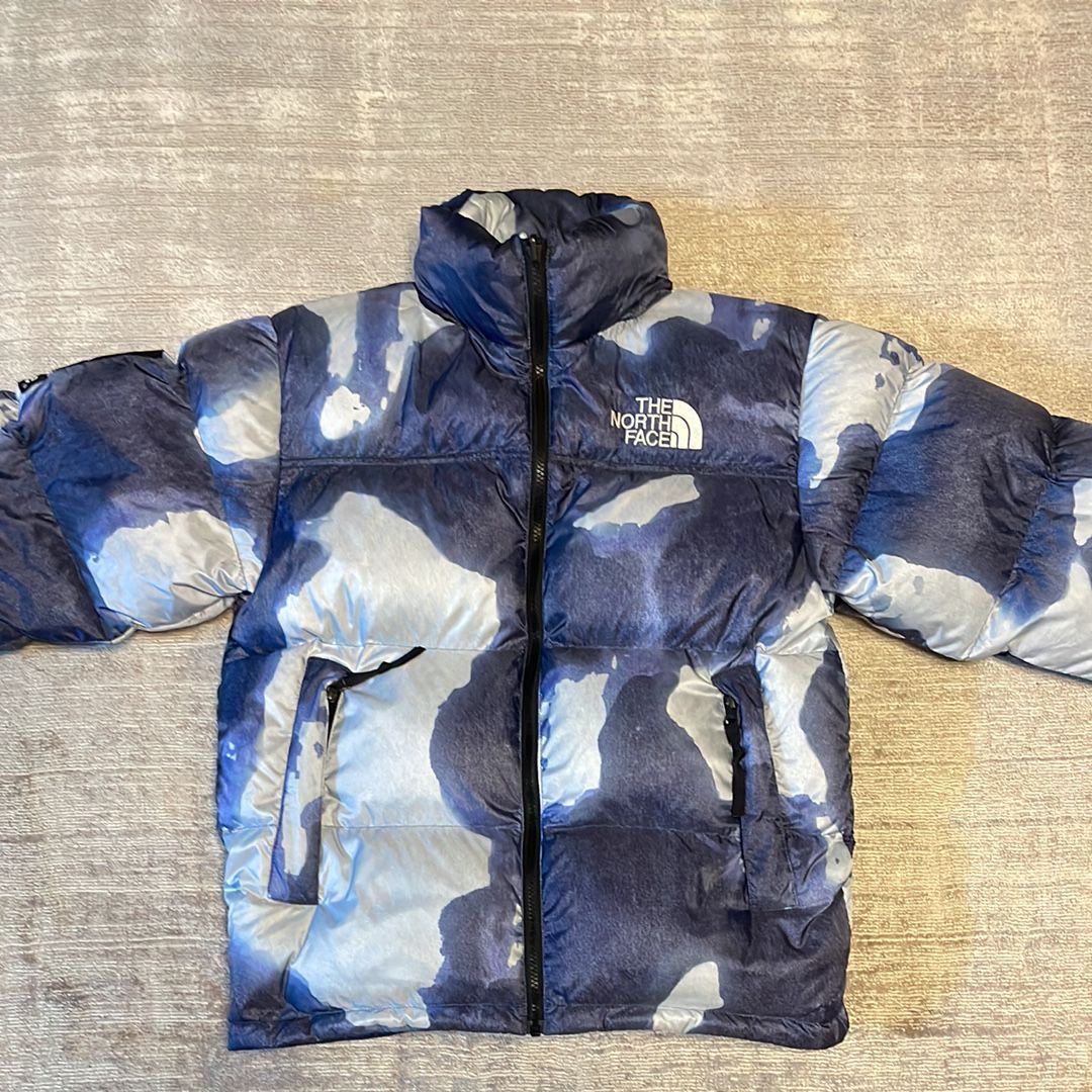Supreme x The North Face Bleached Denim Print Nuptse Jacket "Indigo"