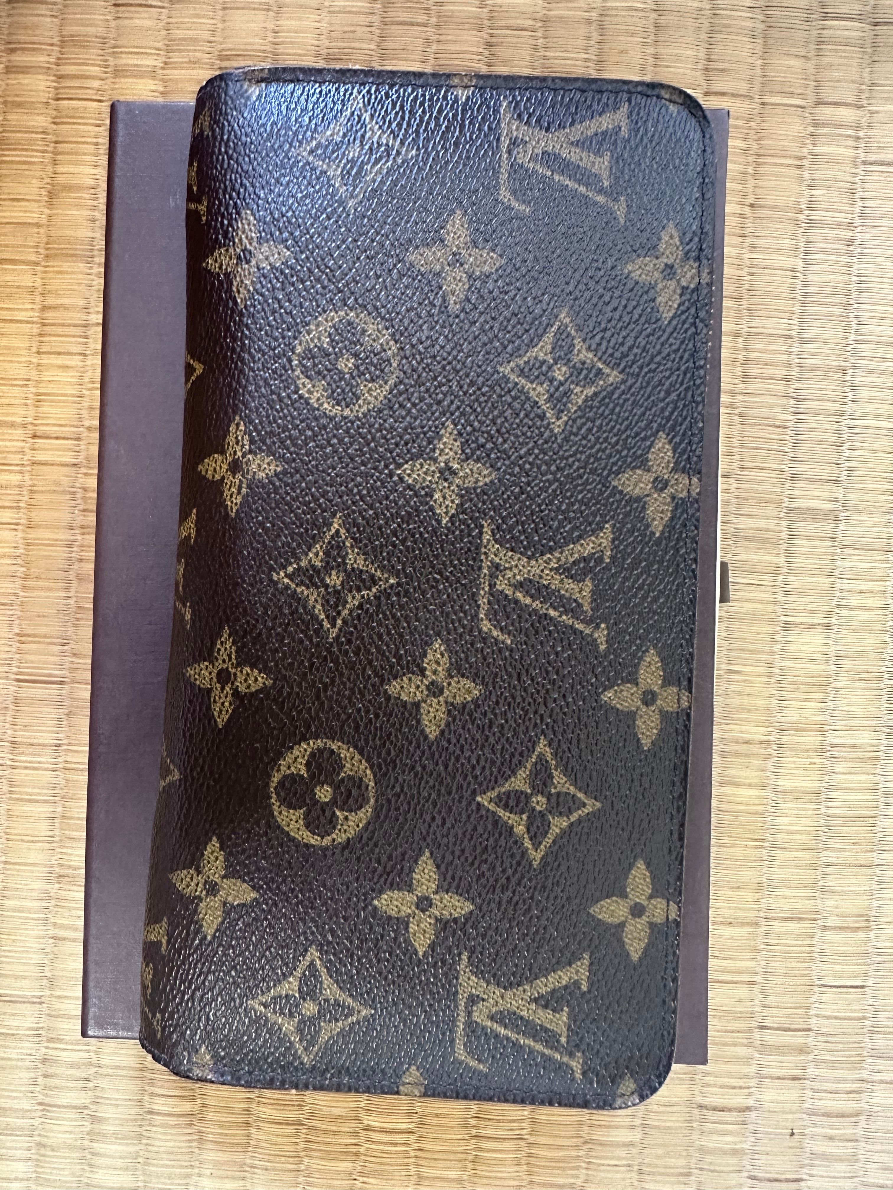 Louis Vuitton Zippy Wallet Monogram