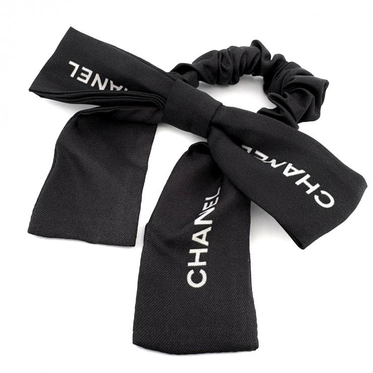 シャネル シルク100% リボン ロゴ シュシュ ヘアアクセサリー  ヘアゴム ブラック CHANEL 正規品【鑑定済み】