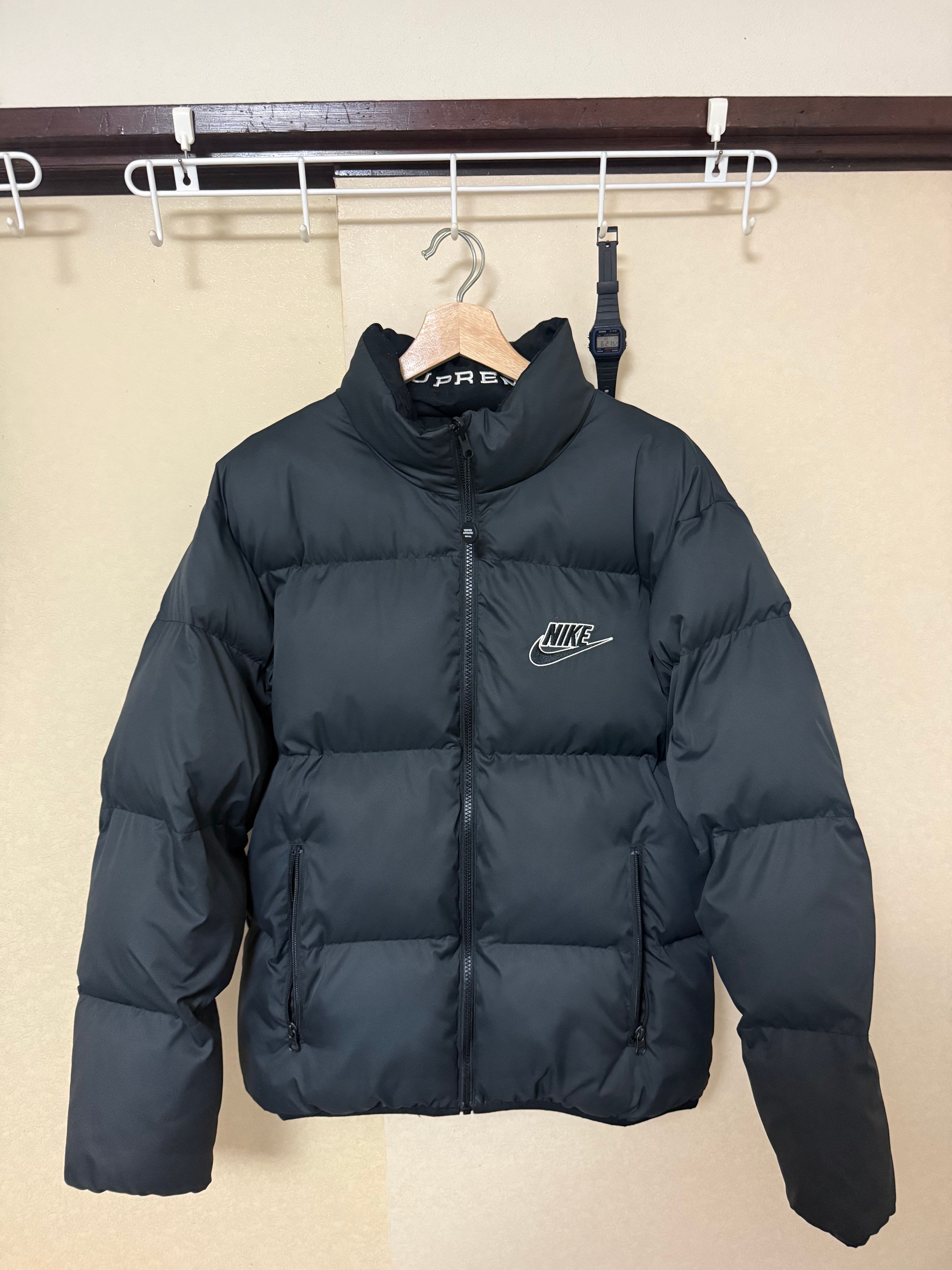 Supreme / Nike® Reversible Puffy Jacket "Black"