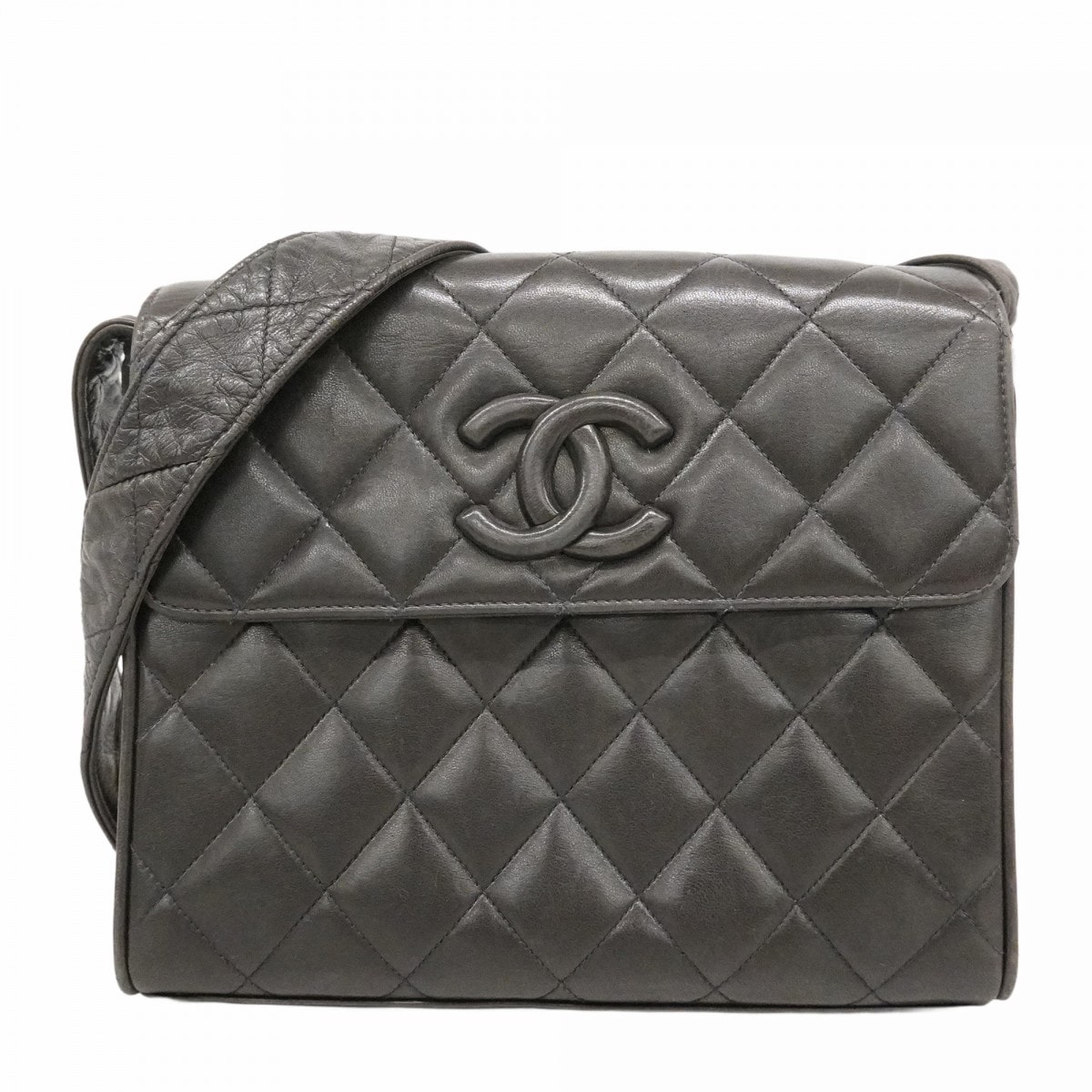 【6de5614-k】シャネル ショルダーバッグ マトラッセ ラムスキン ブラック ゴールド金具【中古】レディース