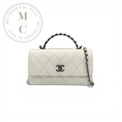 シャネル CHANEL バッグ ショルダーバッグ ラムスキン ホワイト シルバー マトラッセ ココマーク チェーン ターンロック 2WAY