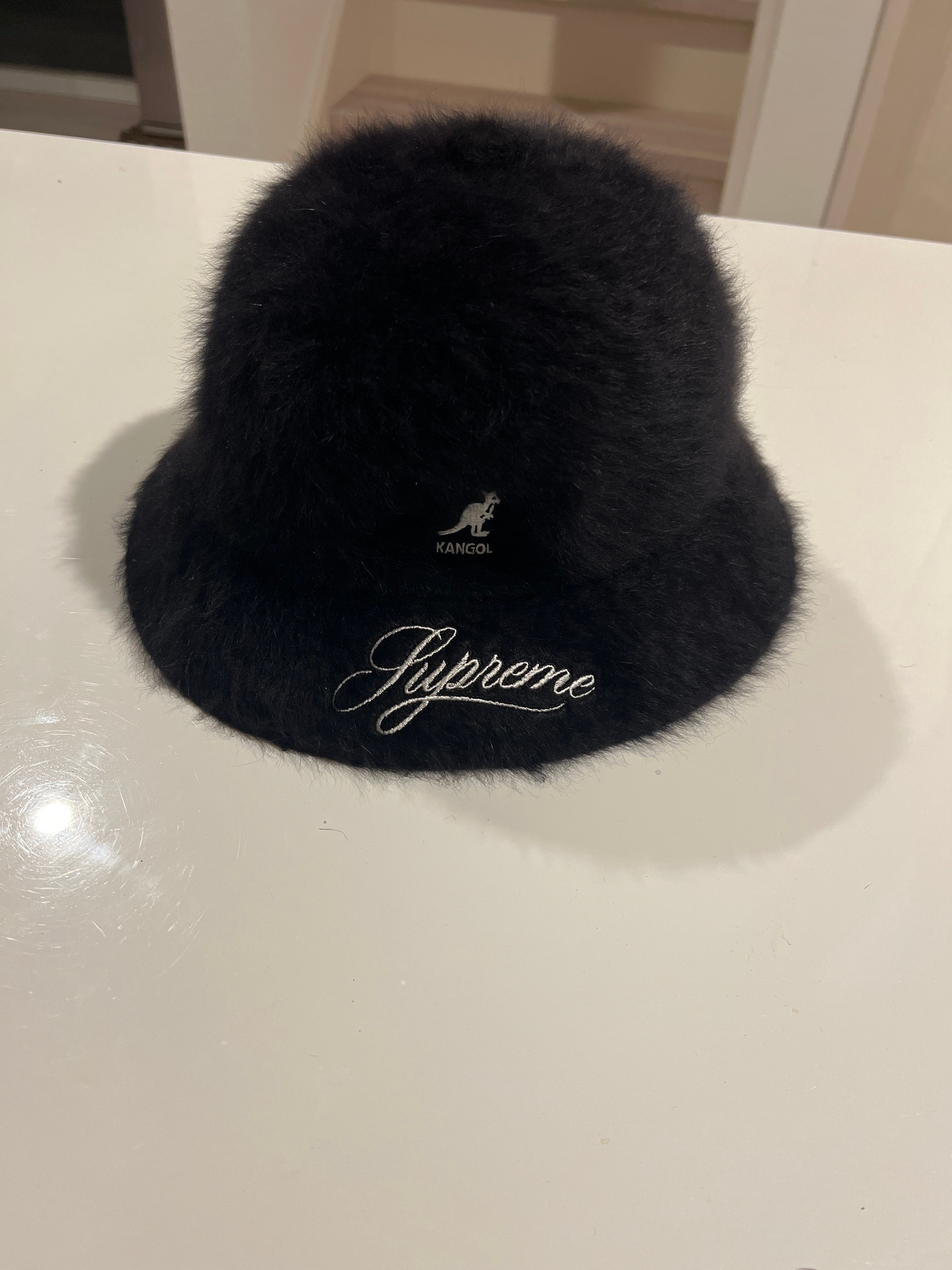 Supreme / Kangol Furgora Casual "Black"