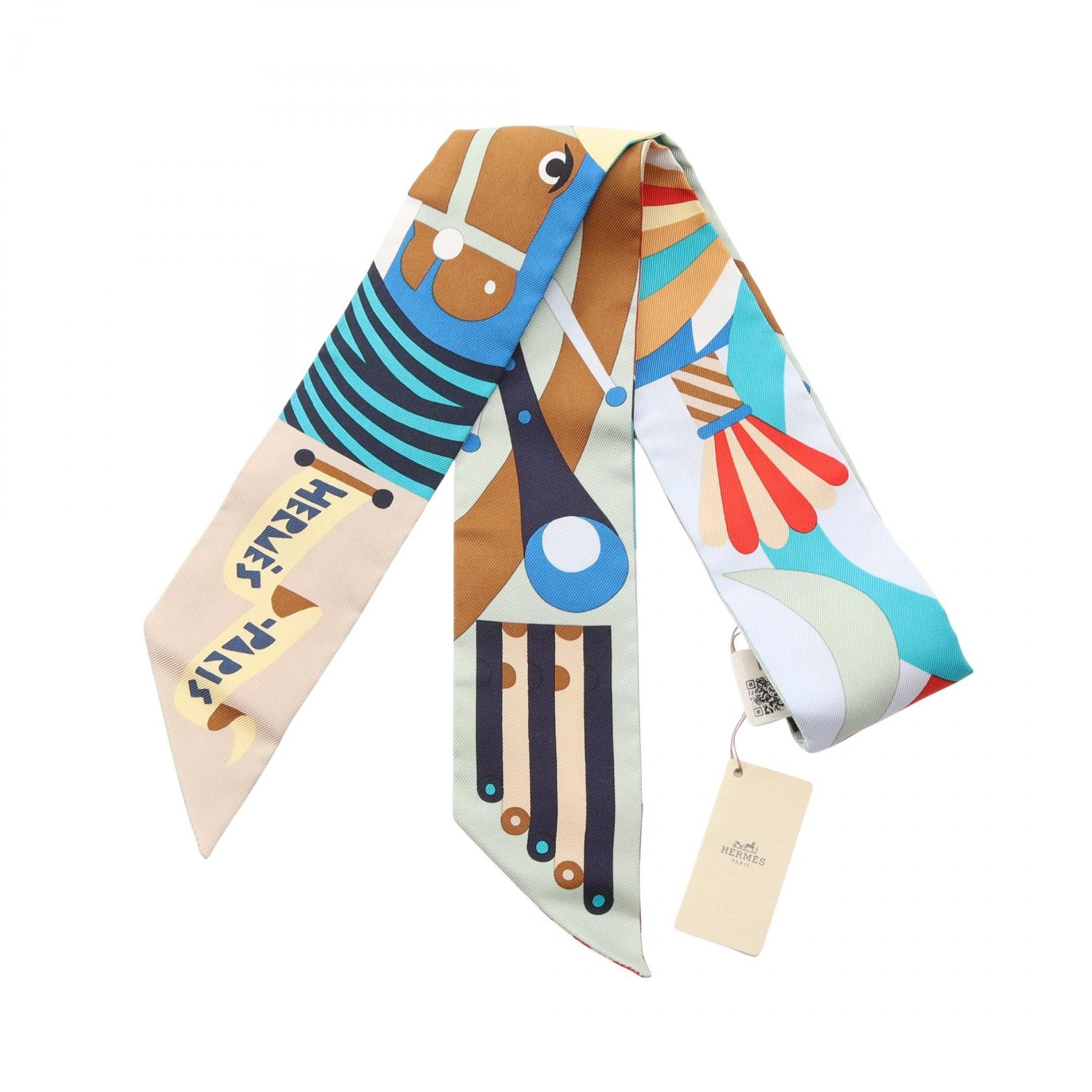 エルメス HERMES ツイリー Parade en Fanfare リボン スカーフ 衣料品 シルク シルク レディース グリーン系 / ブルー系 / マルチカラー 064006S 【中古】