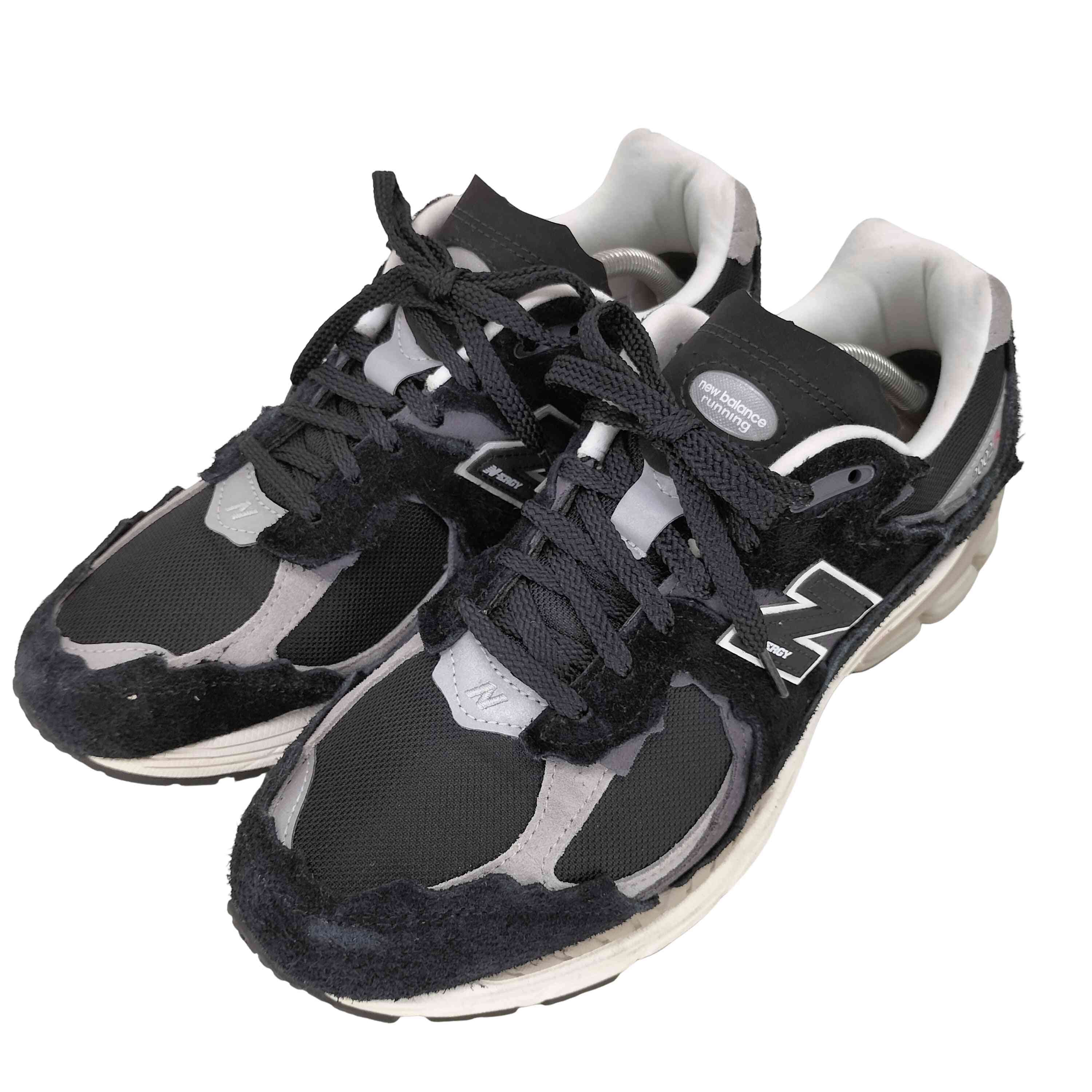 2002R Protection Pack Black ローカットスニーカー【1142911741173】