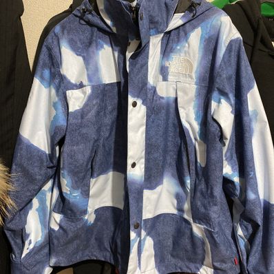 Supreme x The North Face Bleached Denim Print Mountain Jacket "Indigo"
