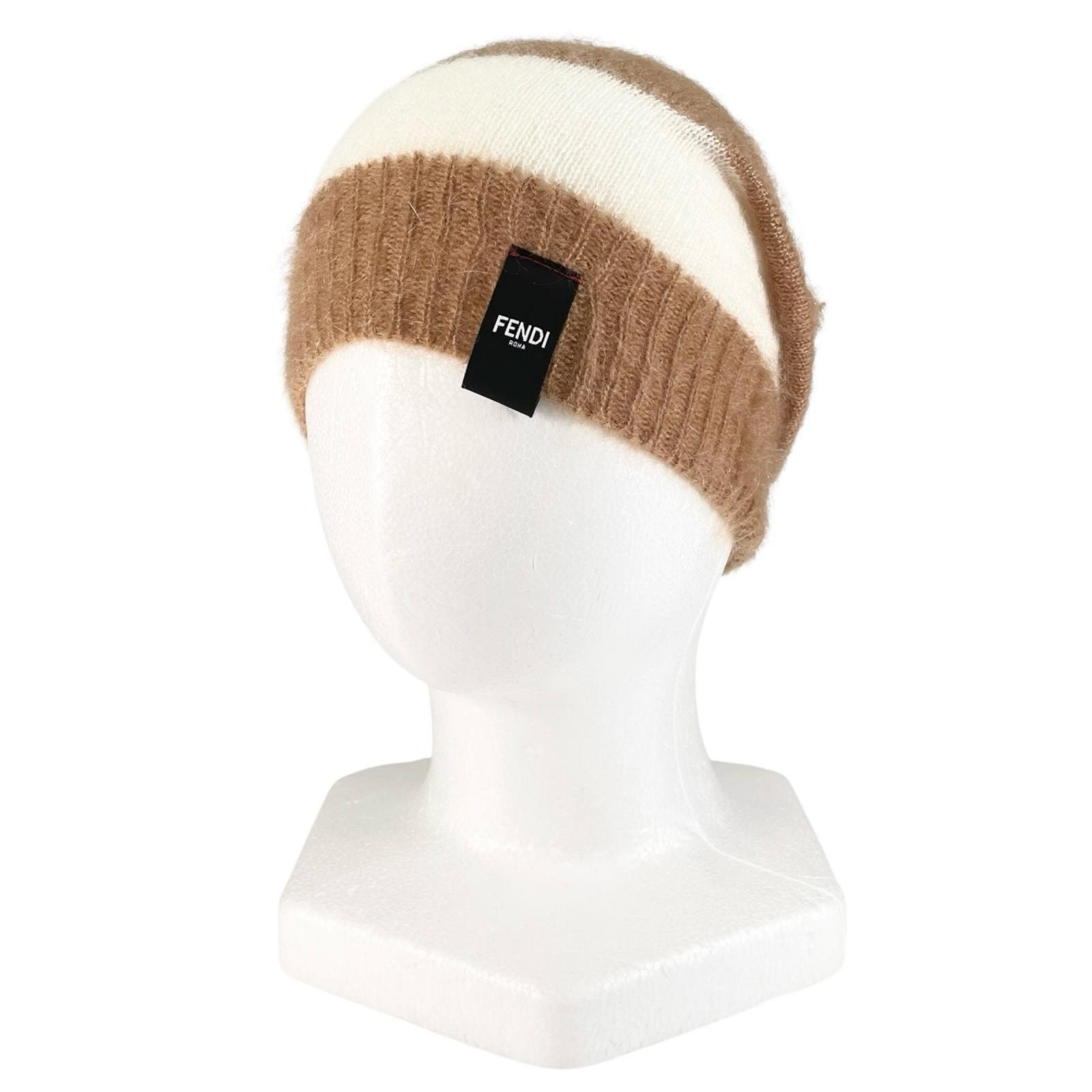 極美品 フェンディ ニットキャップ ブラウン レディース FXQ107