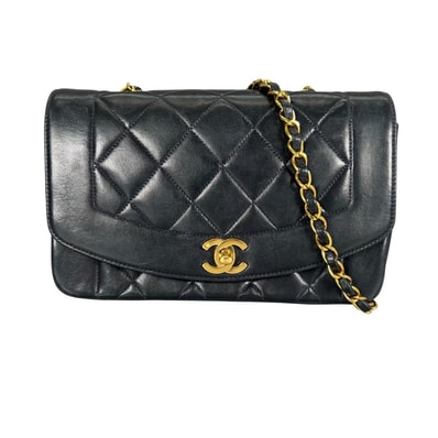 CHANEL シャネル ショルダーバッグ ダイアナ22 シングルフラップ 2番台 斜め掛け ココマーク ブラック 黒 ゴールド金具 レディース 美品【中古品】