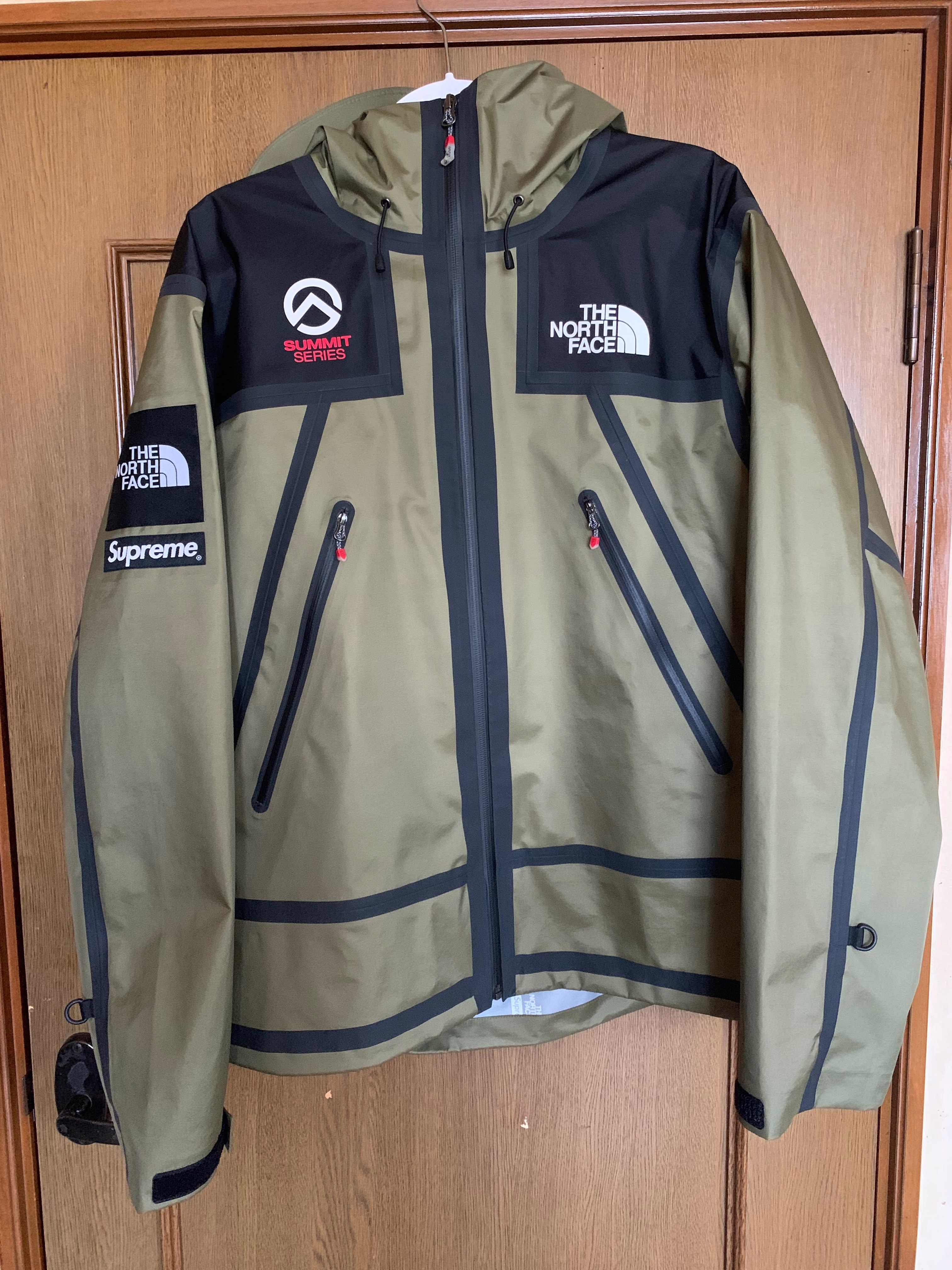 Supreme x The North Face Summit Series Outer Tape Seam Shell Jacket "Olive"