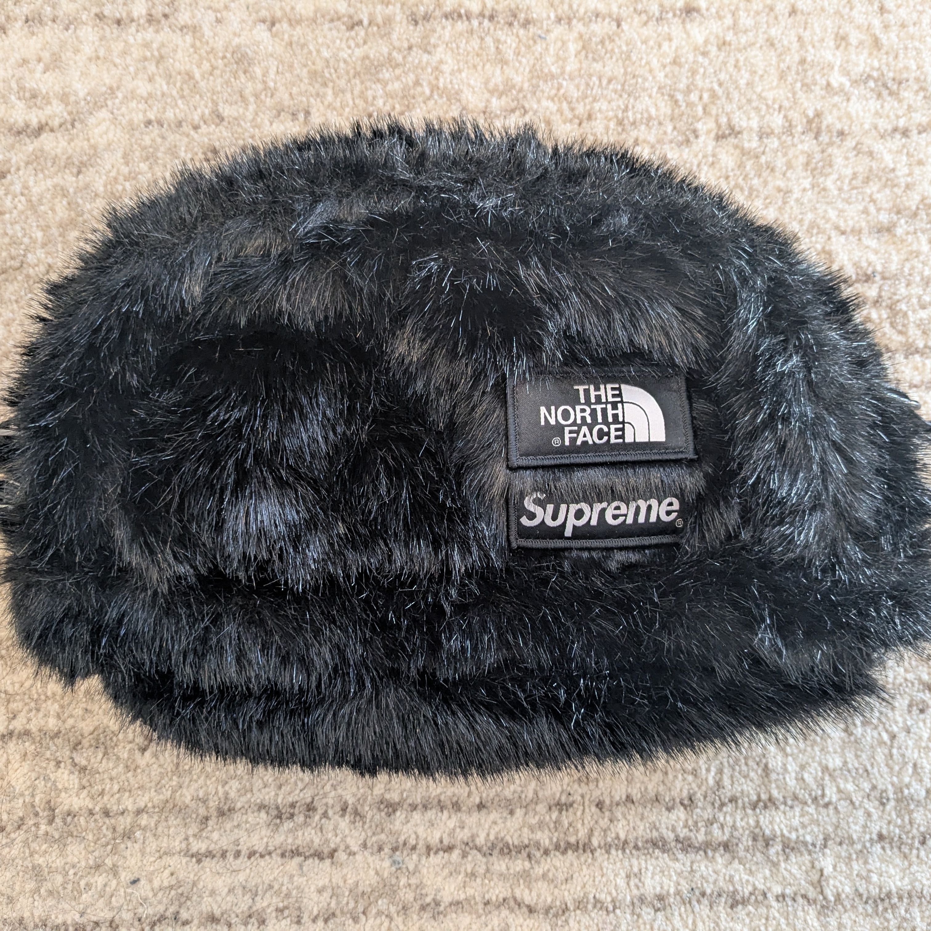 Supreme x The North Face Faux Fur Waist Bag "Black" NM82093I / NF0A5G87