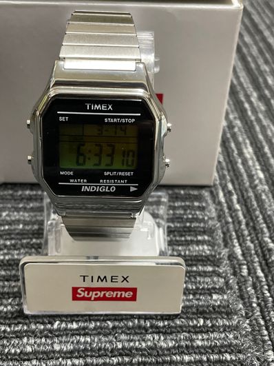 Supreme / Timex® Digital Watch "Silver"
