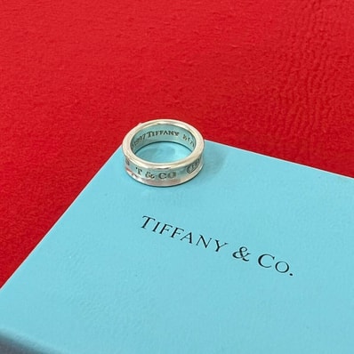TIFFANY&Co. ティファニー ナロー リング シルバー925 リング・指輪 13号 シルバー
2921f