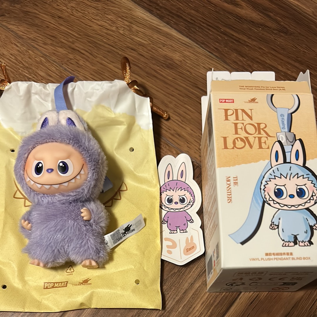 POP MART THE MONSTERS (LABUBU) Pin for Love Series-Vinyl Plush Pendant (A-M) ?