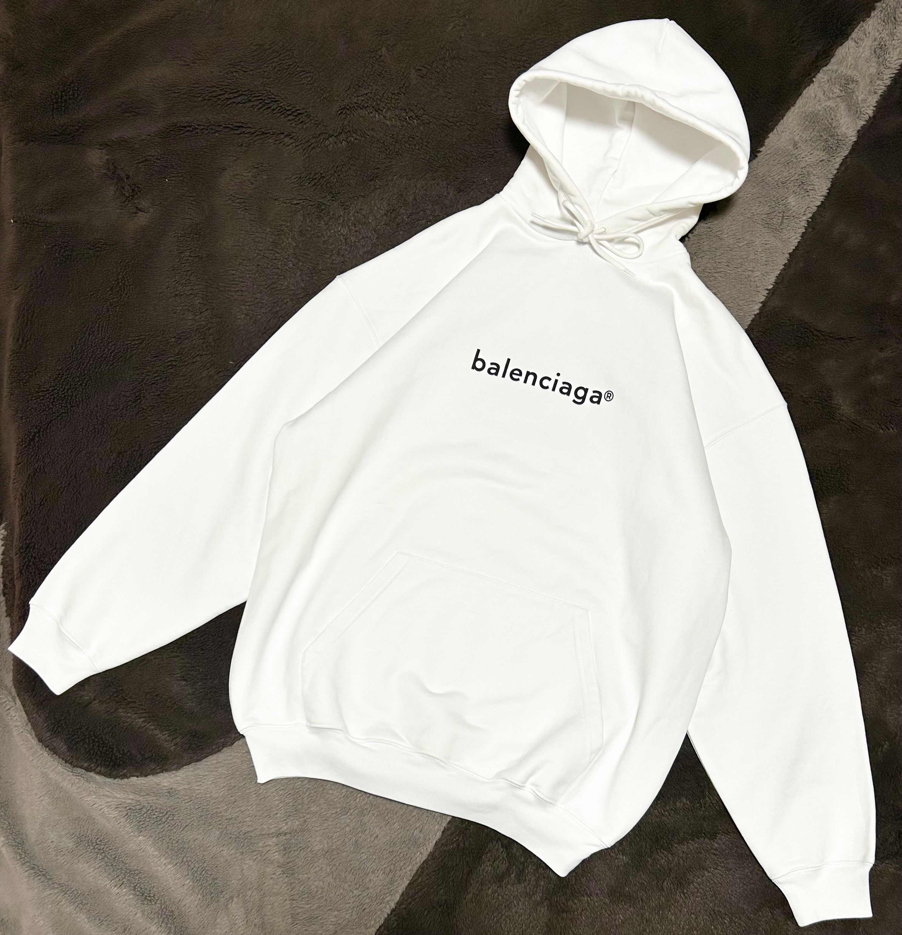 正規品❗️タグ付き新品未使用❗️BALENCIAGA Logo Hoodie