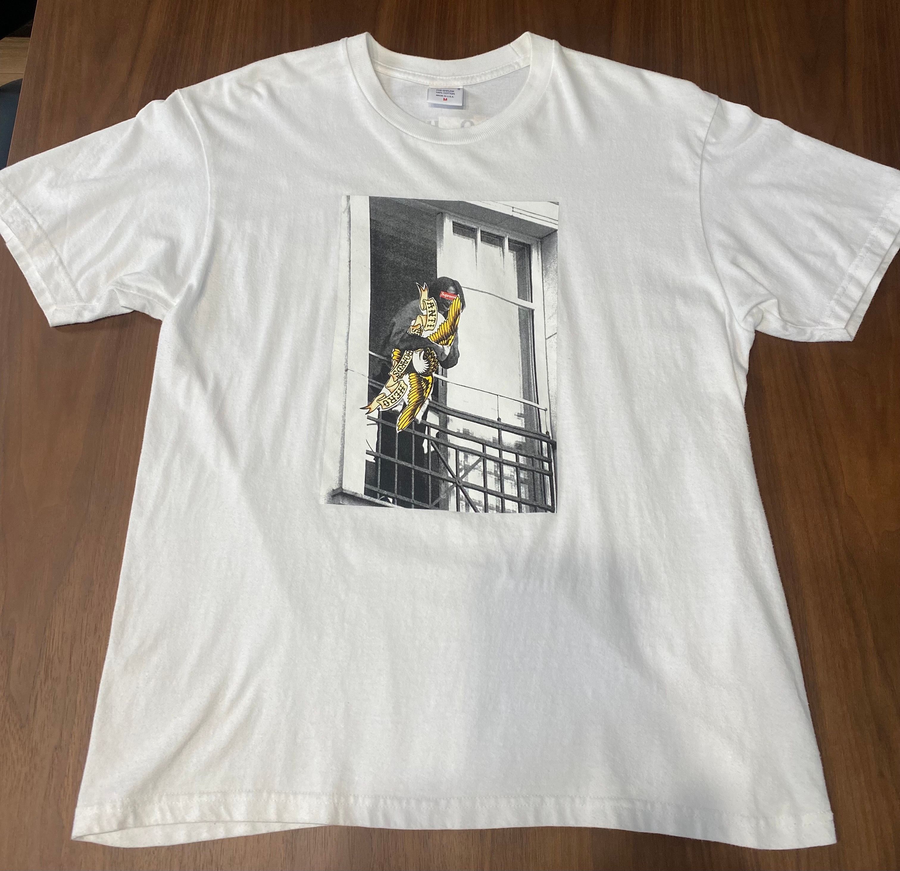 シュプリーム アンチ ヒーロー バルコニー Tシャツ "ホワイト"