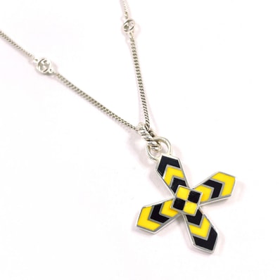 グッチ ネックレス クロス シルバー